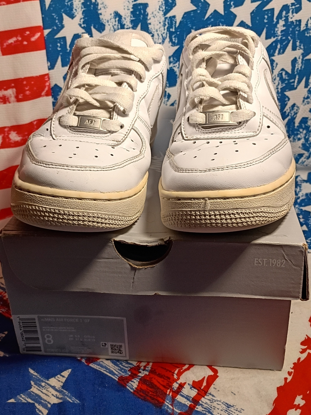 Nike White Women's Air Force 1 '07 Box Label Size 8